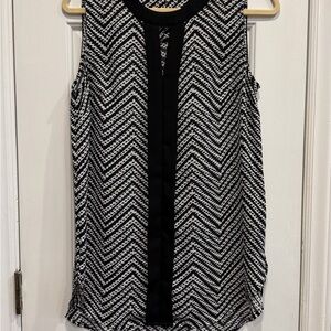 Vince Camuto Black/White Chevron Sleeveless Blouse